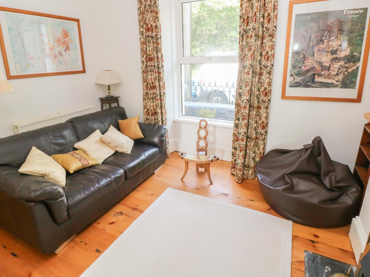 Вилла Hawthorn House Пембрук Экстерьер фото
