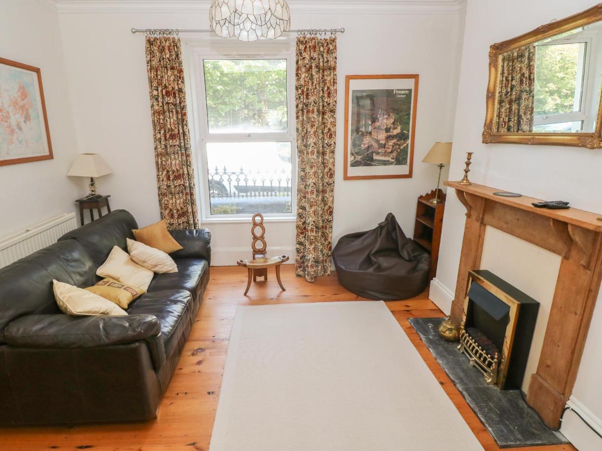 Вилла Hawthorn House Пембрук Экстерьер фото